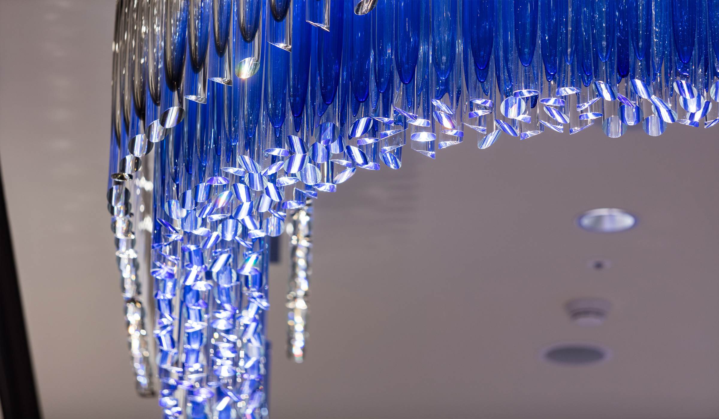 COBALT ceiling light, close view of the cobalt and clear glass drops