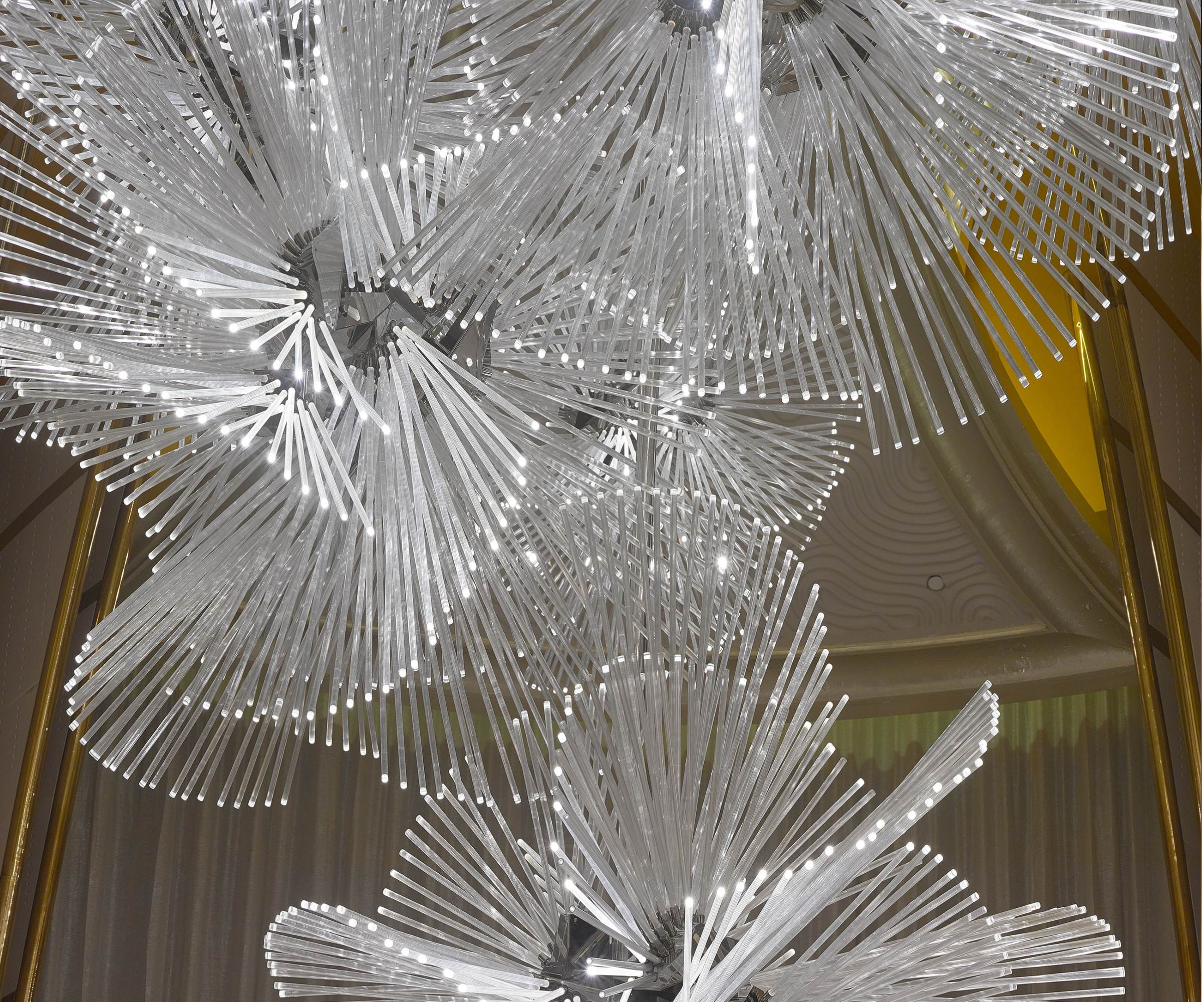 PUFF glass filaments radiating from the core, close view