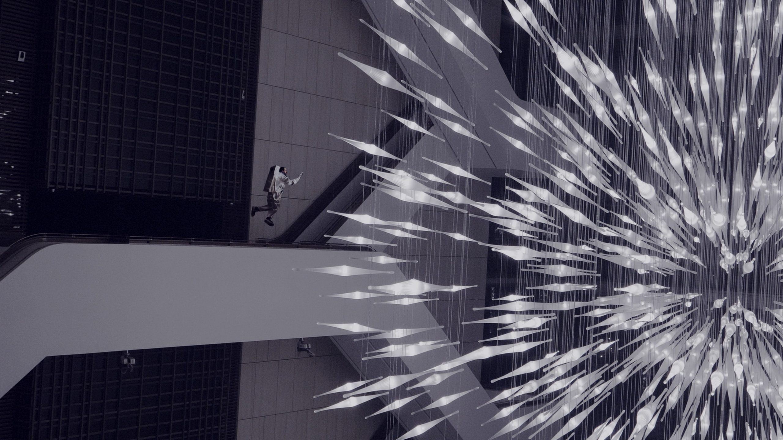 STARBURST chandelier, core and rays in close detail
