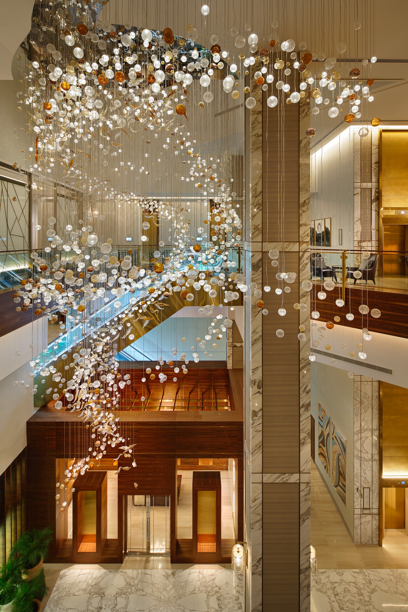 COSMIC glass bubbles of mixed sizes, close detail