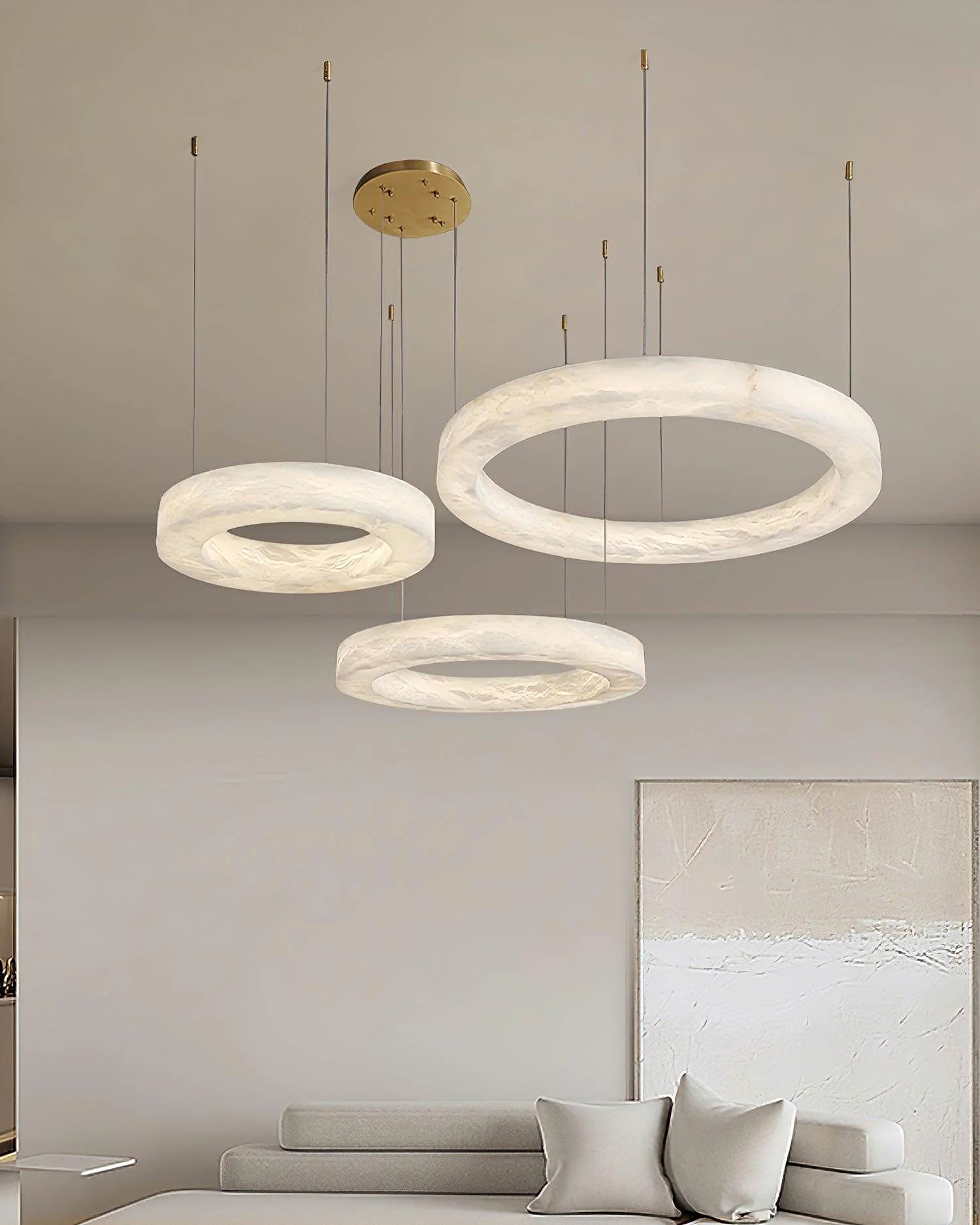 HELIOS alabaster pendant light, stone veining detail