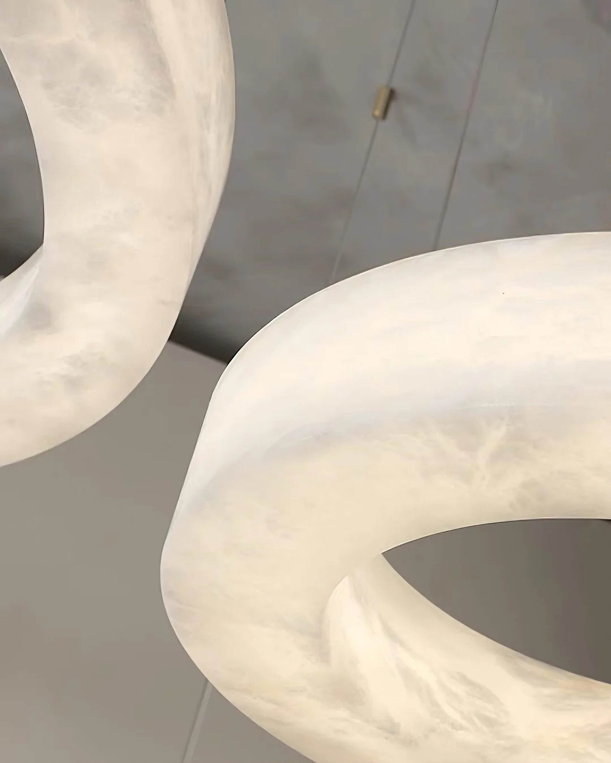 HELIOS alabaster pendant light, metal fitting detail