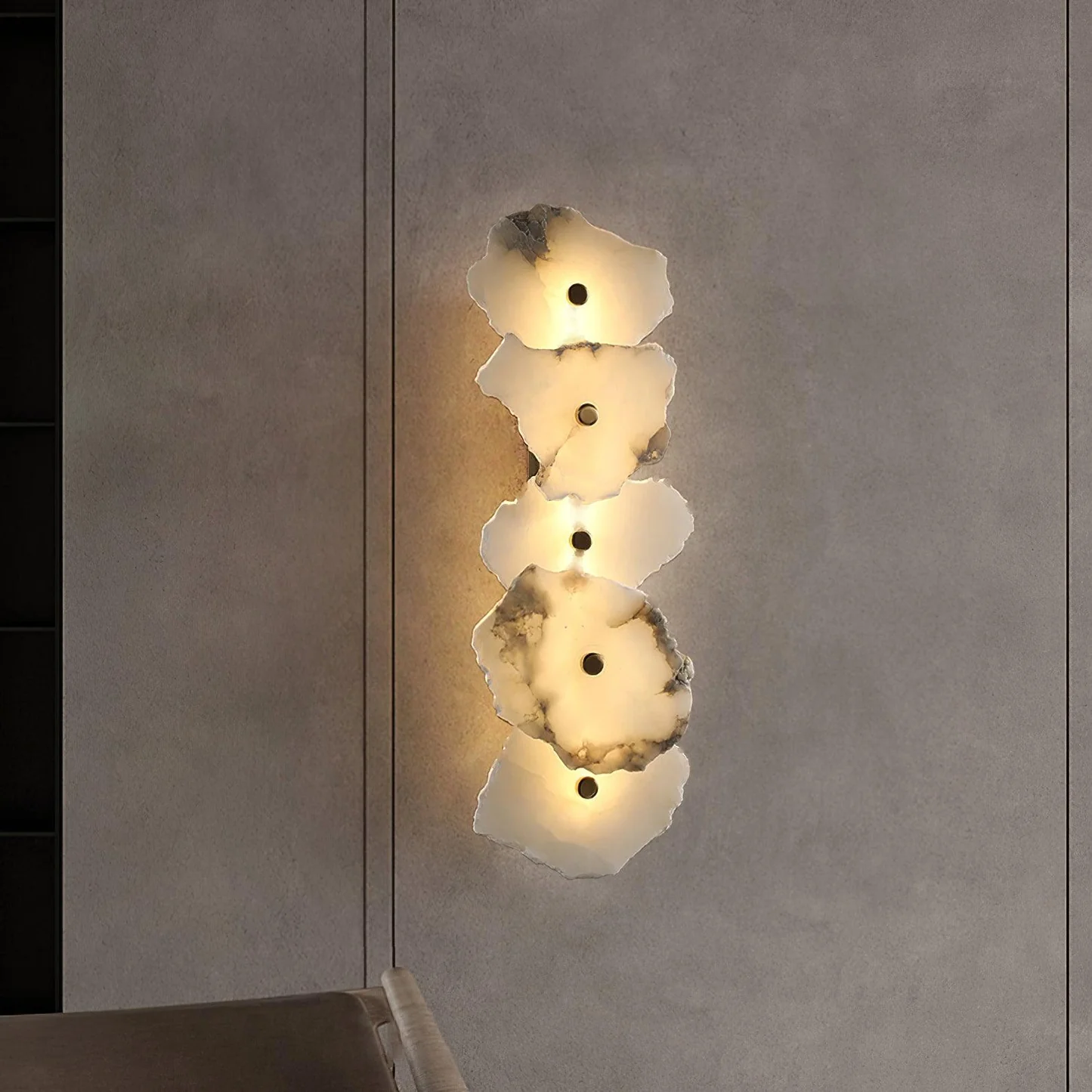 FREYA alabaster pendant light, stone veining detail