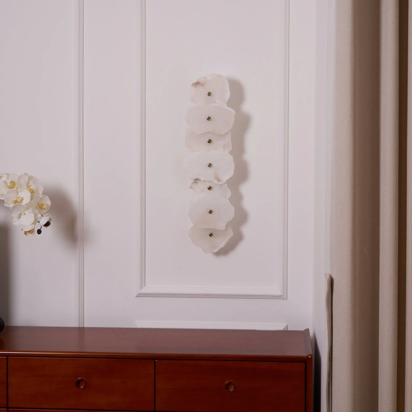 FREYA alabaster pendant light, seamless stone joins