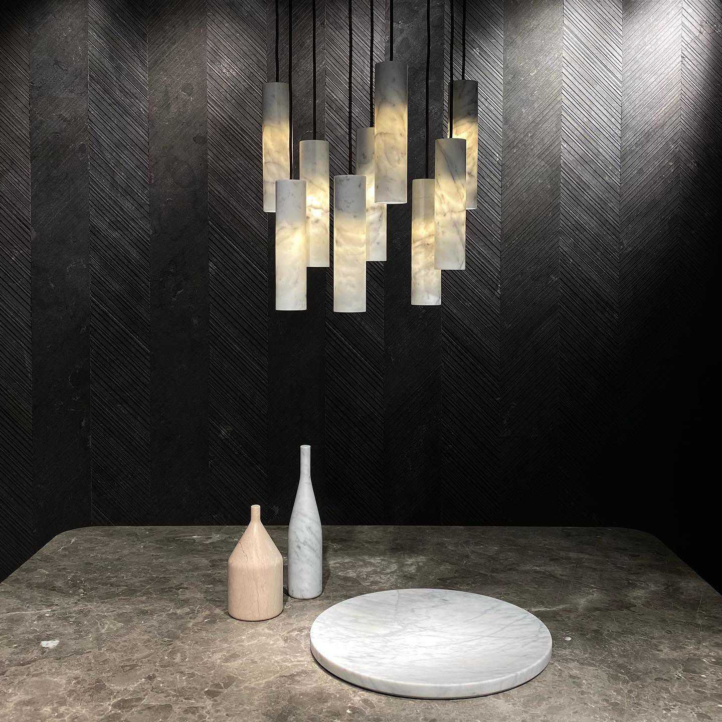 MILAN alabaster pendant light, warm glow detail