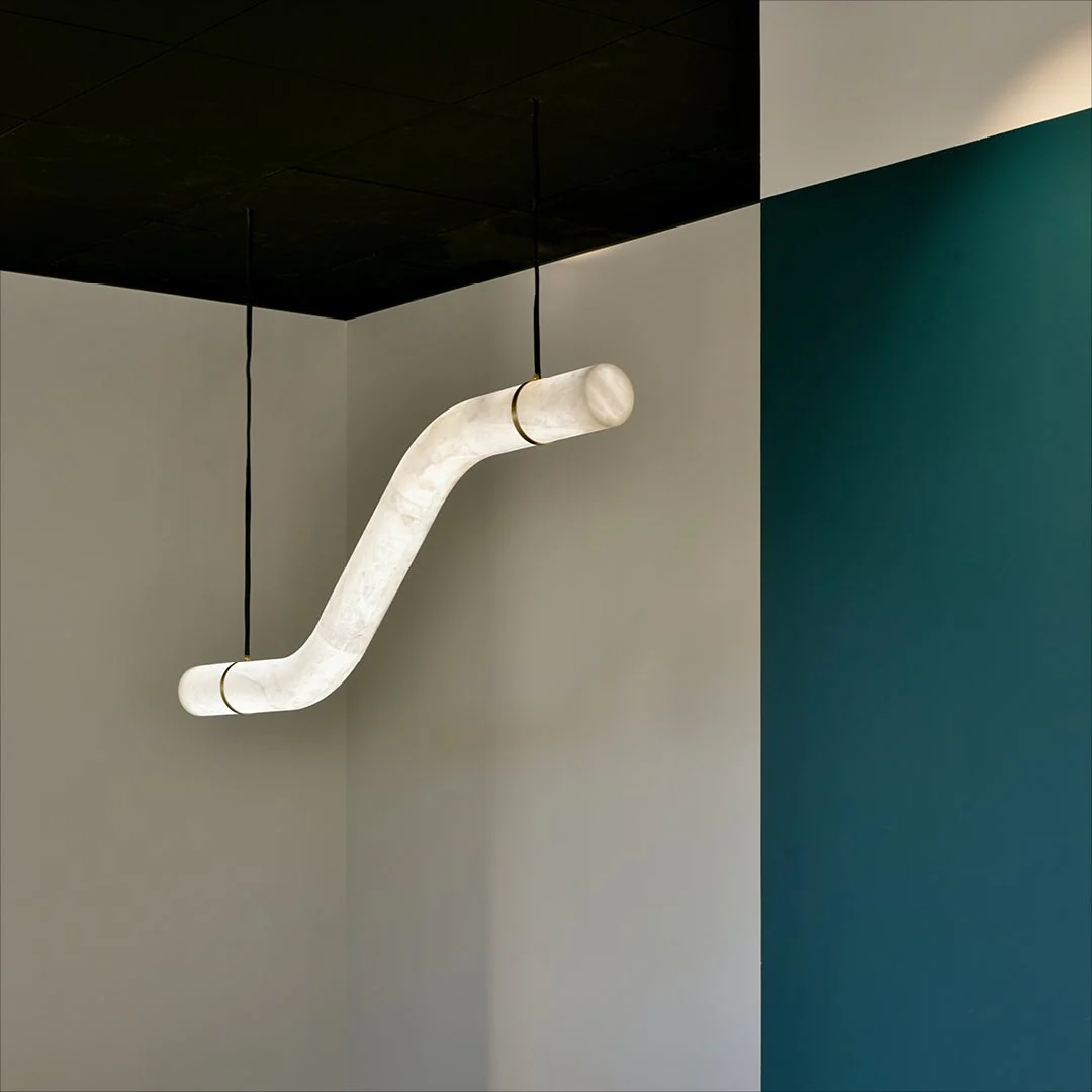 VENUS alabaster pendant light, metal fitting detail