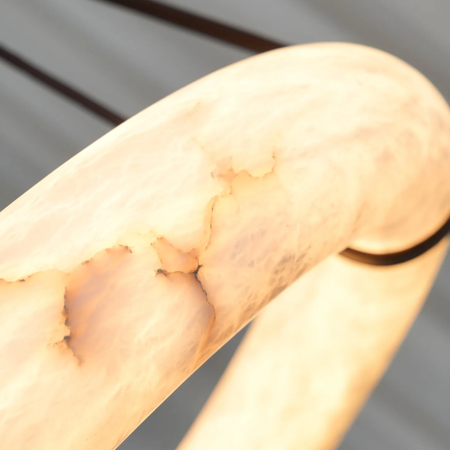 LAREDO alabaster pendant light, metal fitting detail